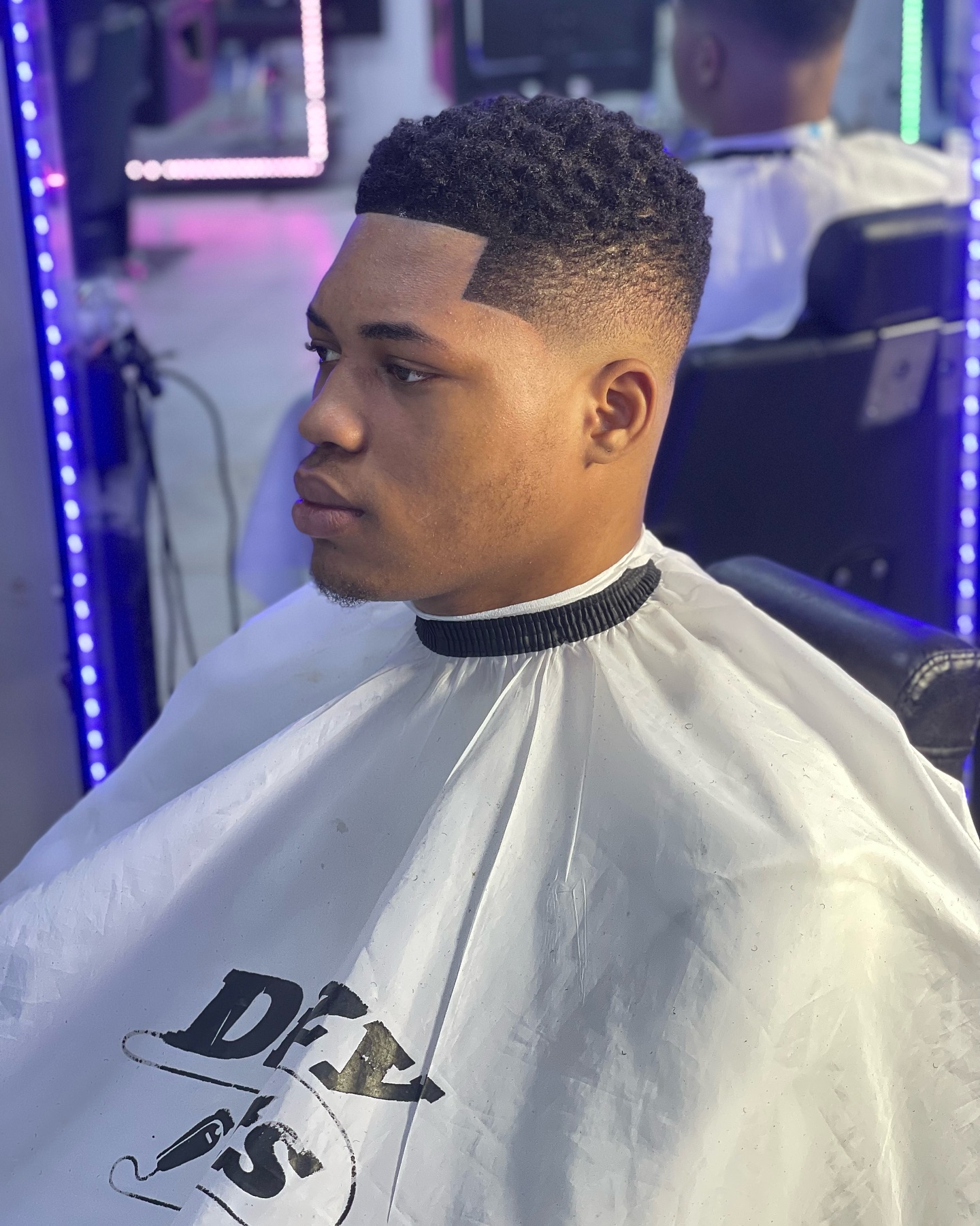 Trendy Black Men's Fade Haircut Styles for 2024: Fresh Ideas for Men and Women