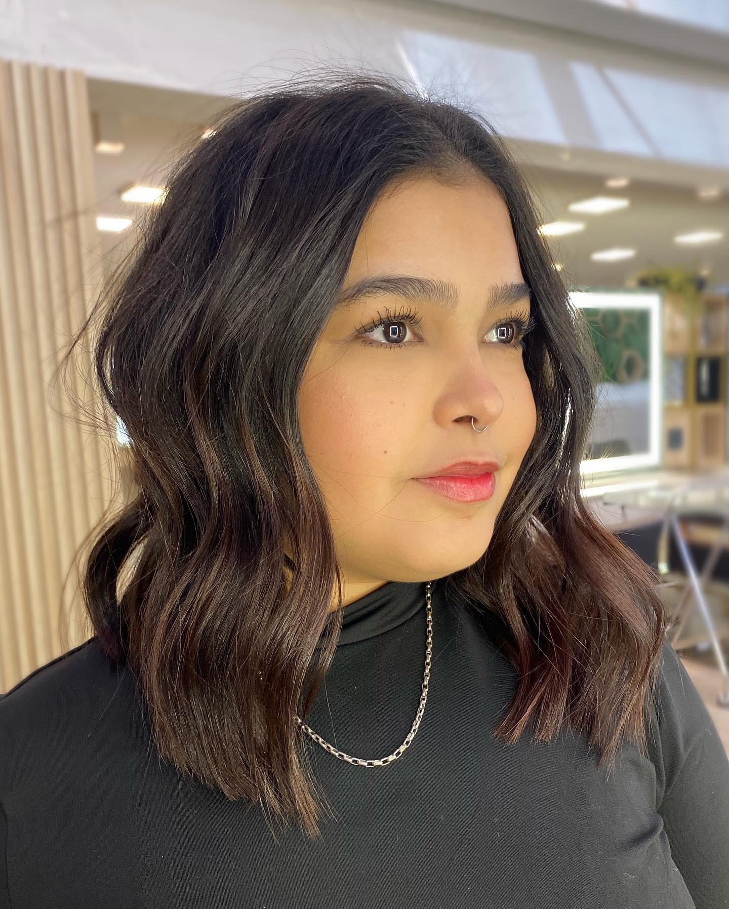 Top Long Bob Haircuts for Women with Chubby Faces: 2024's Most Flattering Styles