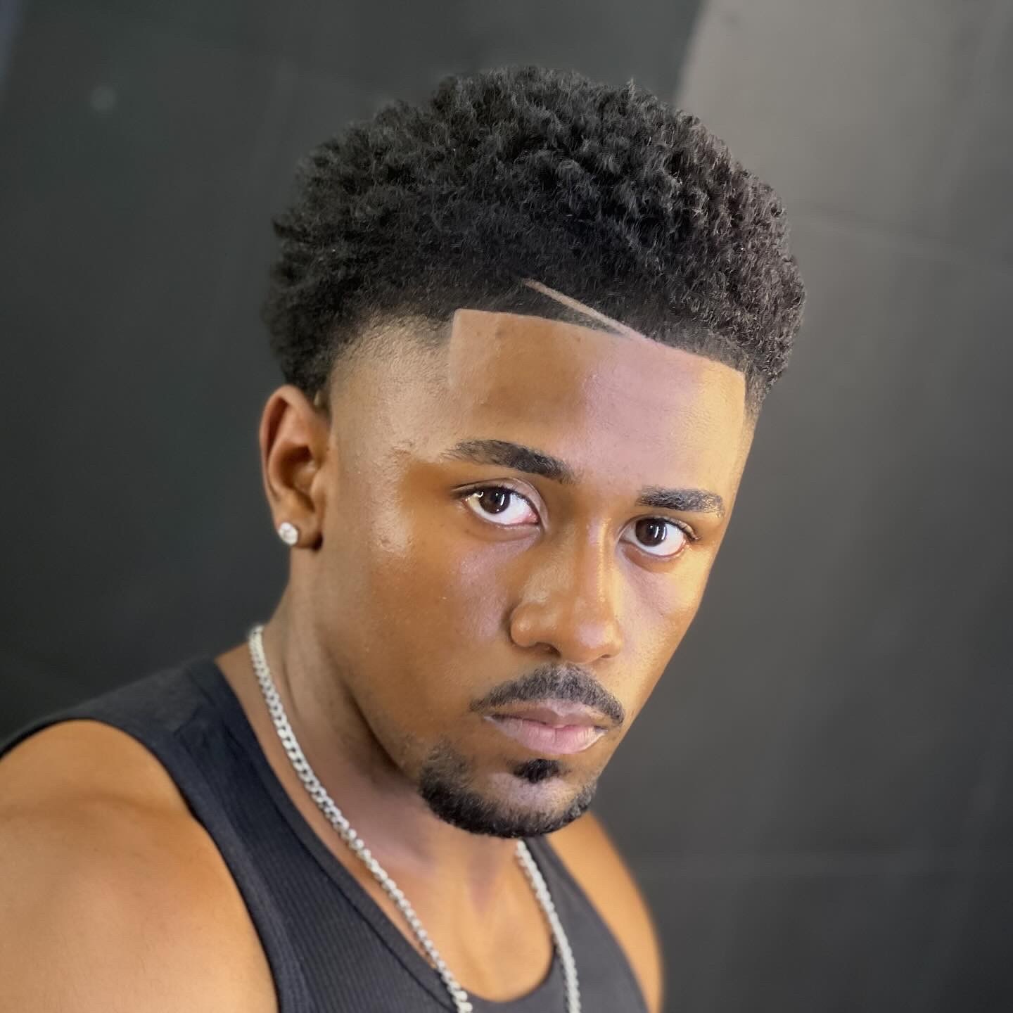 Stylish Black Men Haircuts and Ideas for 2024: Trendy Looks for Every Hair Type and Length