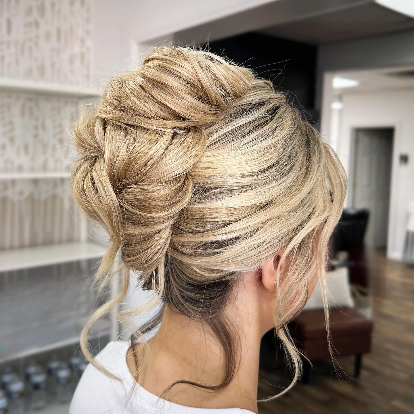 Fall Wedding Hairstyles 2024: Stunning Ideas for Brides, Bridesmaids, and Guests