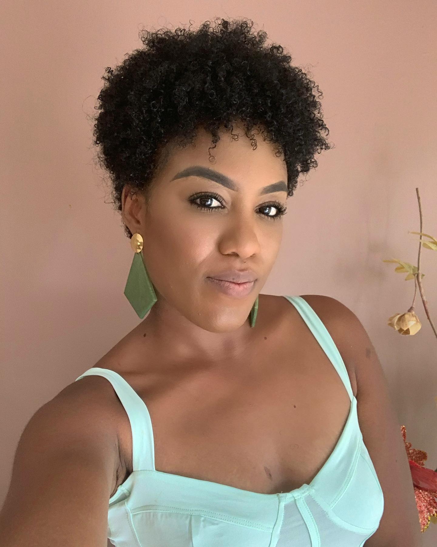 Natural Haircuts for Black Women to Try in 2024: Gorgeous and Stylish Ideas