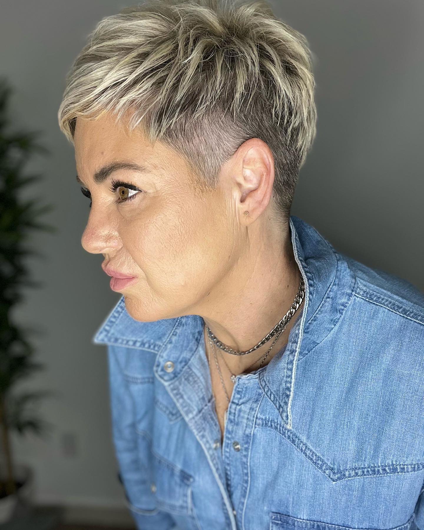 Inspiring Pixie Haircuts for Older Women: Elegant and Trendy Styles to Rock in 2024