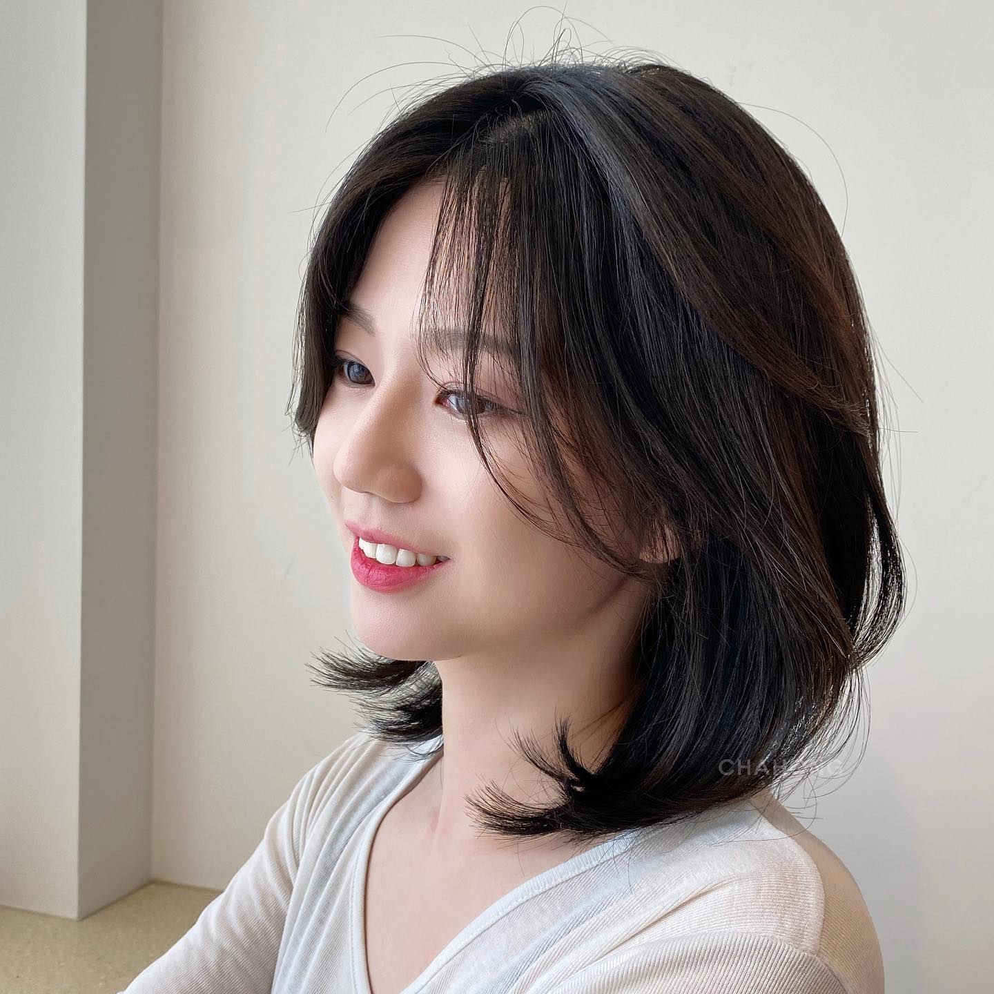 Top Long Bob Haircuts for Women with Chubby Faces: 2024's Most Flattering Styles