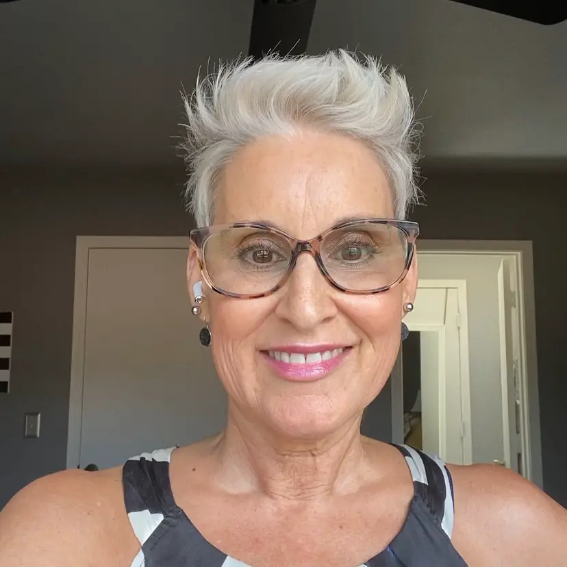 Inspiring Pixie Haircuts for Older Women: Elegant and Trendy Styles to Rock in 2024