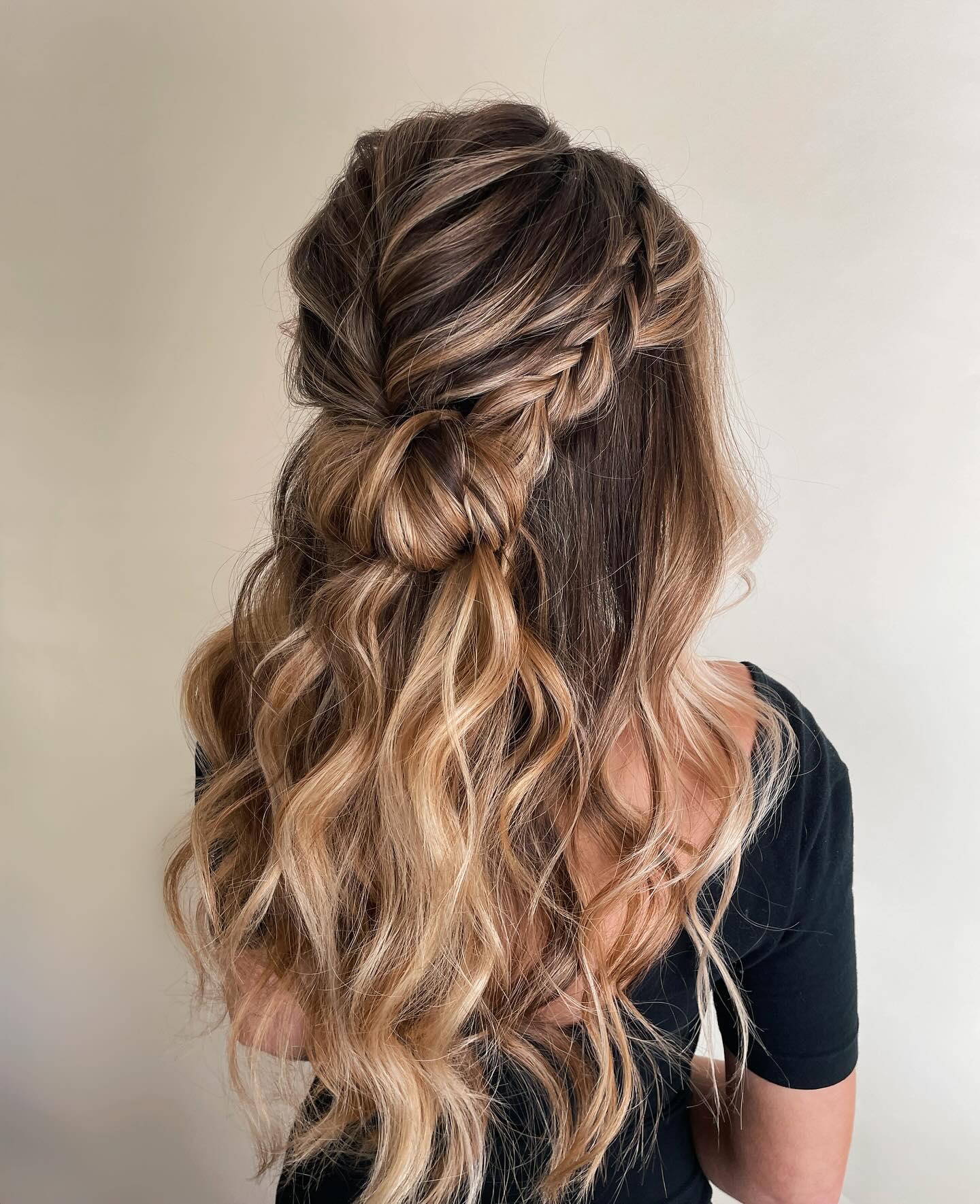 Fall Wedding Hairstyles 2024: Stunning Ideas for Brides, Bridesmaids, and Guests