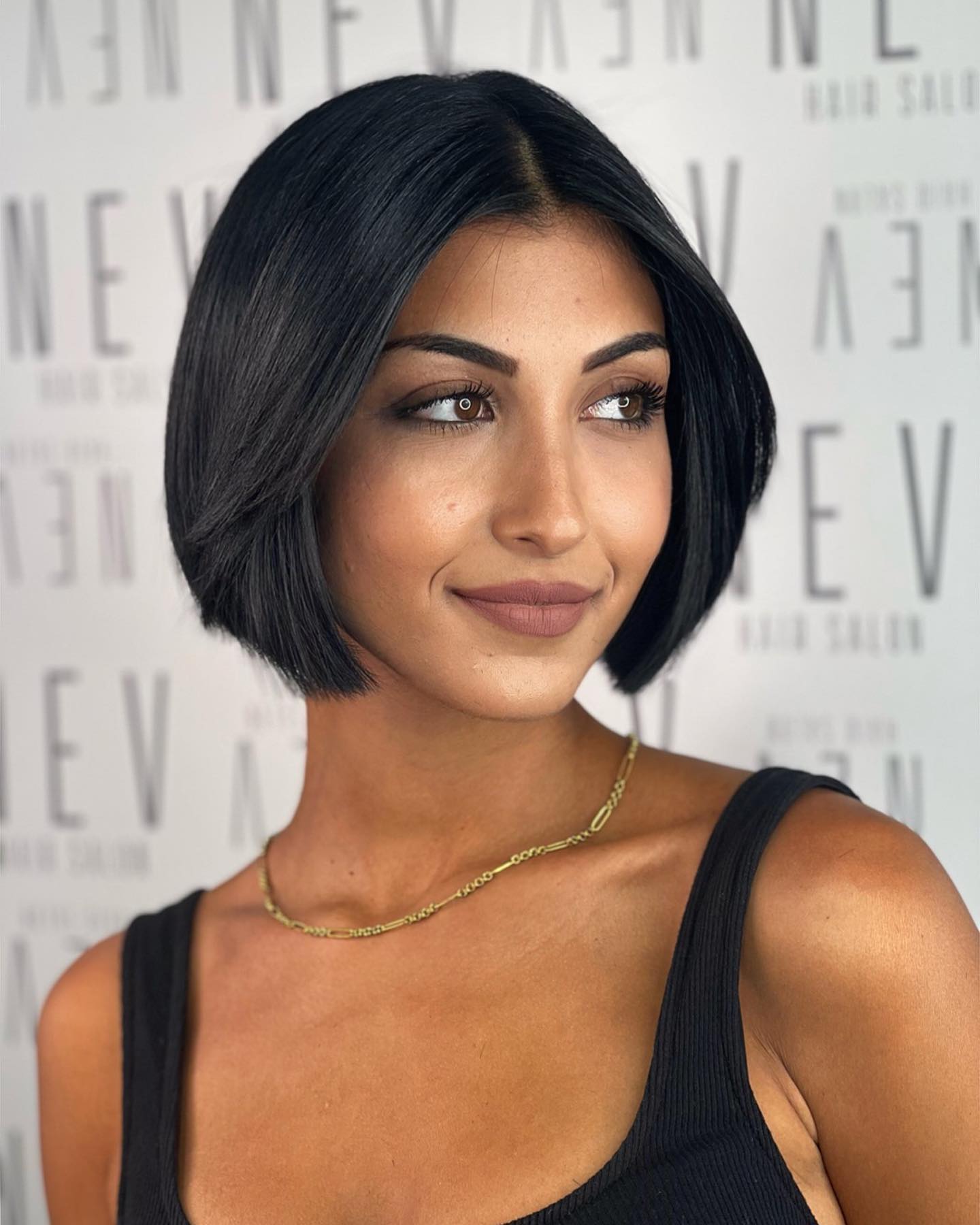 Chin Length Haircuts for Women: Stylish and Trendy Ideas for 2024 to Refresh Your Look