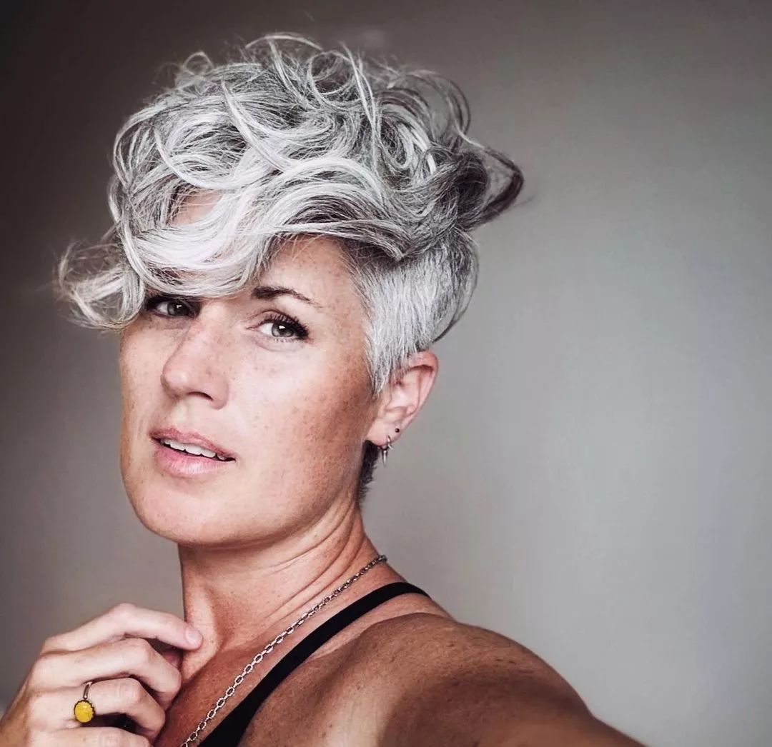 Inspiring Pixie Haircuts for Older Women: Elegant and Trendy Styles to Rock in 2024