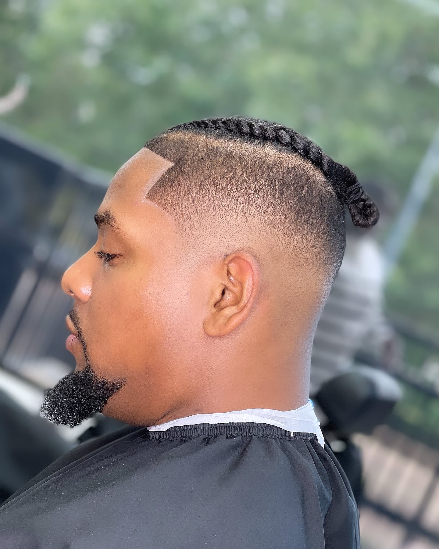 Stylish Black Men Haircuts and Ideas for 2024: Trendy Looks for Every Hair Type and Length