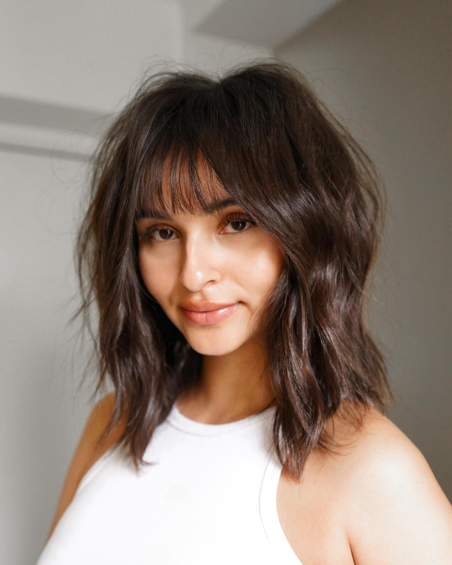 Medium Bangs Haircut Ideas for Women in 2024: Stylish Looks for Every Face Shape