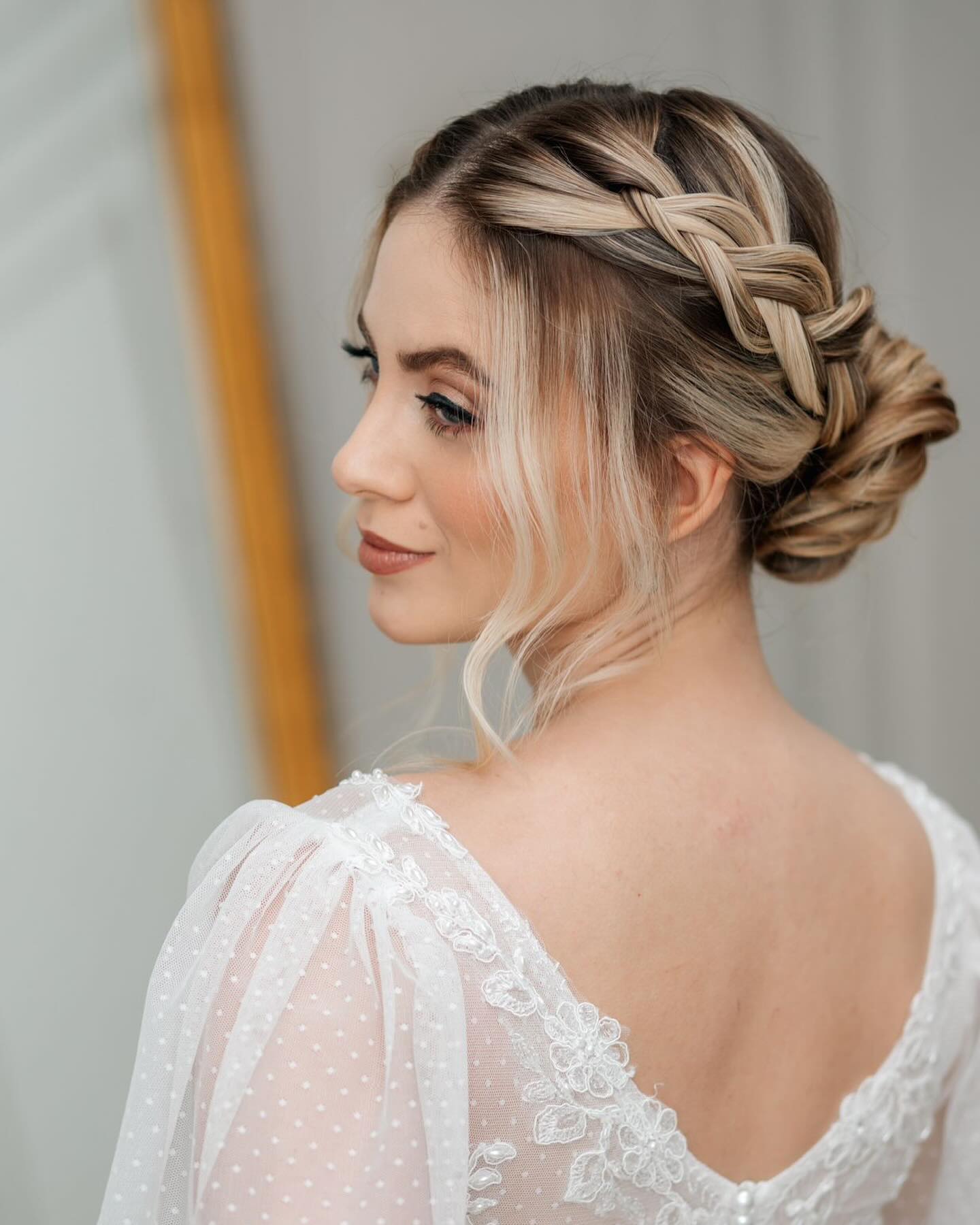 Fall Wedding Hairstyles 2024: Stunning Ideas for Brides, Bridesmaids, and Guests