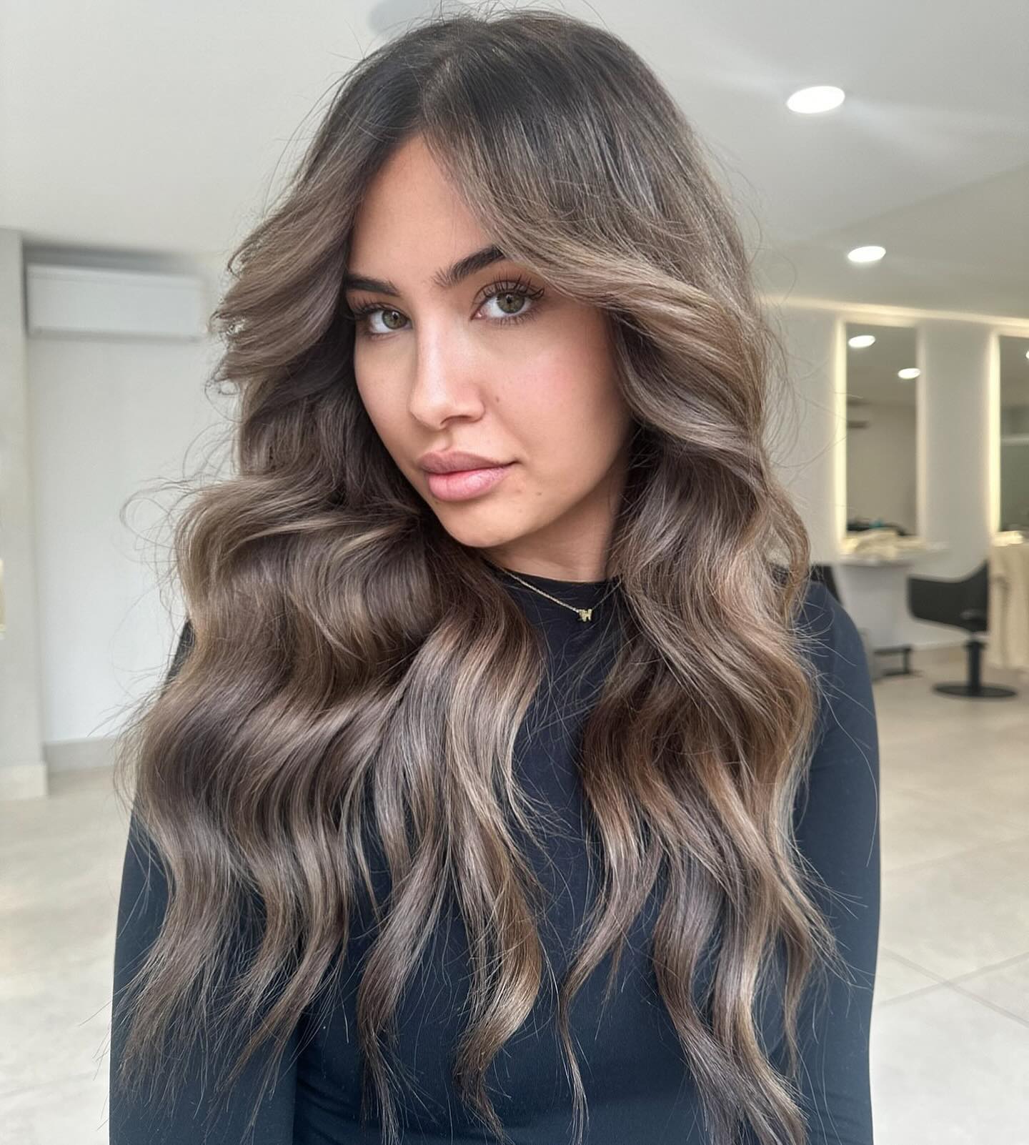 Stunning Fall Hair Color Ideas for Brunettes in 2024: Gorgeous Shades for Women