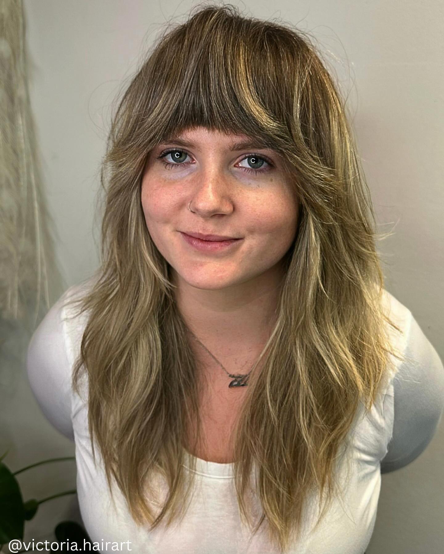 Shaggy Haircuts for Round Faces: Trendy and Flattering Styles for Women