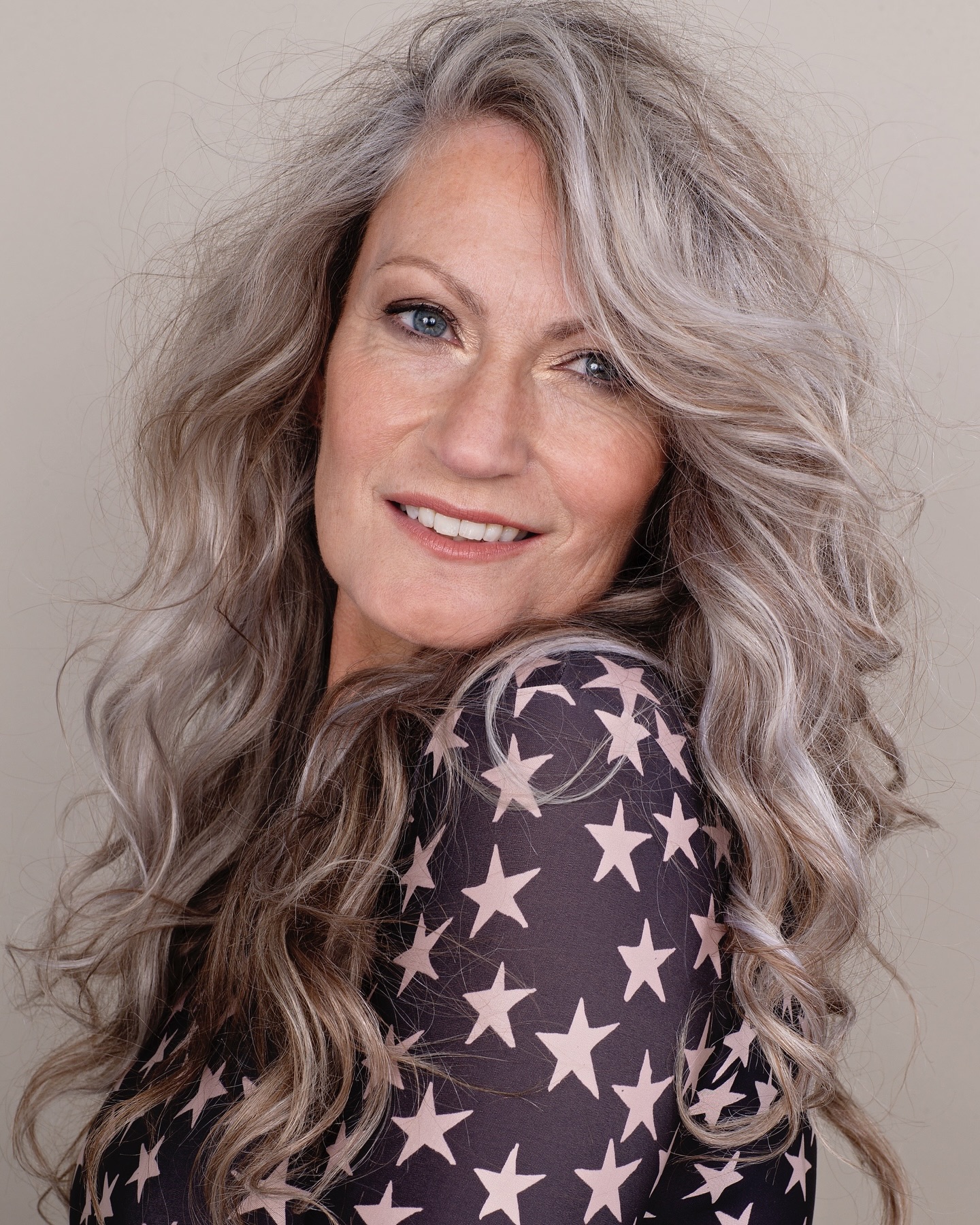 Timeless Hairstyles for Women Over 60 in Fall 2024: Chic & Modern Ideas to Elevate Your Look