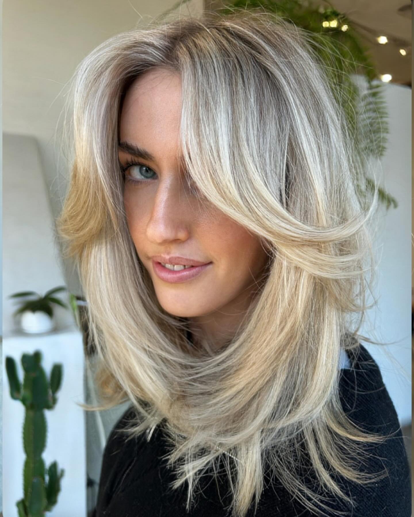 Chic Medium Length Haircut Ideas for Fall 2024: Stunning Styles for Every Woman