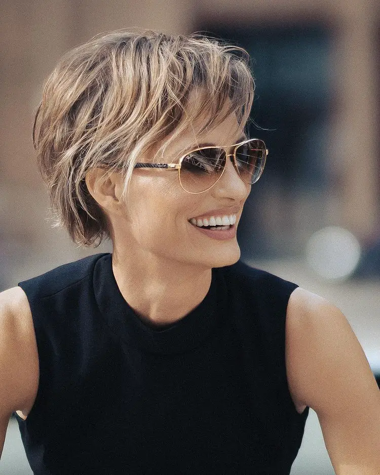 Top Hairstyles for Women Over 40 in Fall 2024: Chic and Timeless Ideas for Every Woman's Style